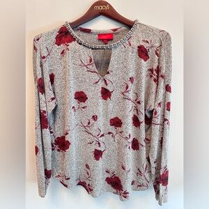 jennifer lopez beaded neck line gray with red floral top sweater size XL